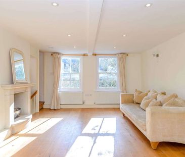 A charming three bedroom period property in central Cambridge - Photo 1