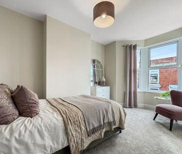 3 bedroom terraced house to rent - Photo 5