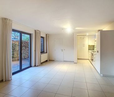 Volledig gerenoveerd 1 slaapkamer appartement op top locatie! - Foto 2