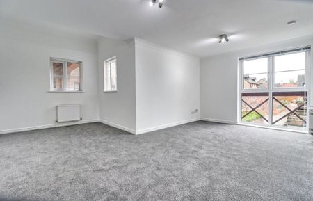 3 bedroom apartment to rent - Photo 4