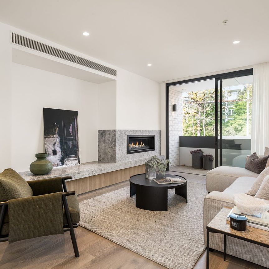 ODE on Toorak Road. - Photo 1