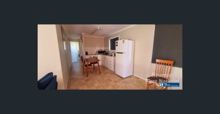 2 BEDROOMS, SMALL COMPLEX - Photo 5