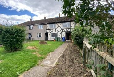 3 bedroom terraced house to rent - Photo 4