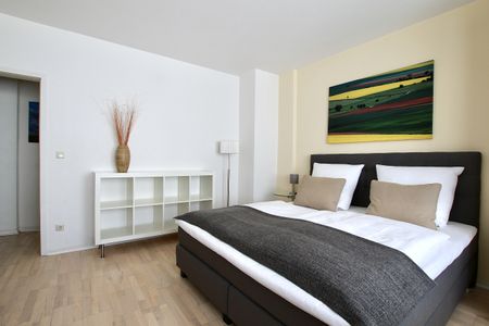 Modern möbliertes Apartment mit Aufzug im Herzen von Köln - Photo 4