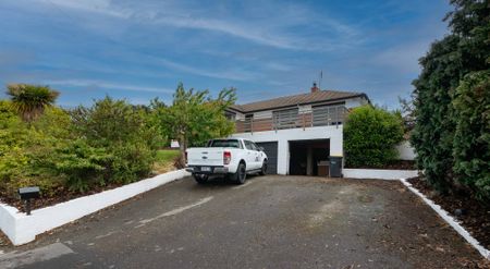 Sunny 3 Bedroom Home - Photo 4