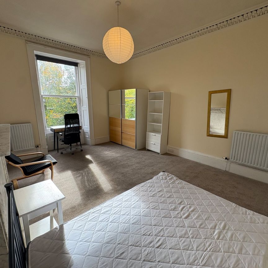 4 bedroom apartment to rent - Photo 1