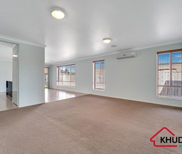 Large 4 Bedroom Family Home!! - Photo 2
