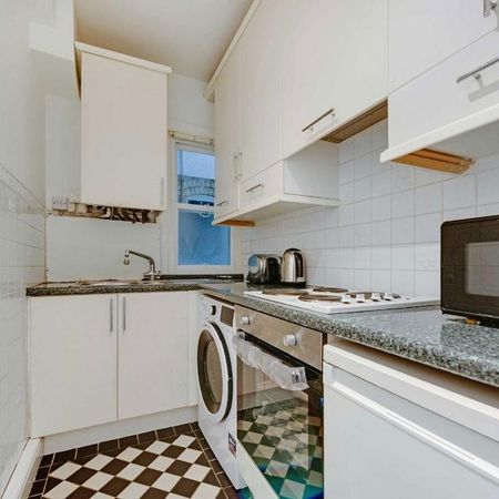 Studio to rent - Photo 3