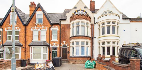 1 Bedroom Bedsit For Rent - Photo 2