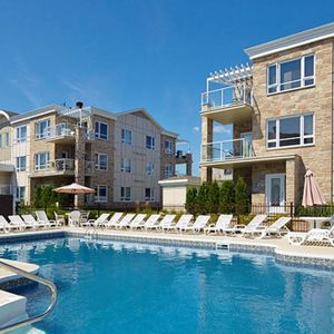 Grands condos 2 ch. Entrée ind. Idéal famille Lebourgneuf Quebec à louer - appartement / logement - Photo 2