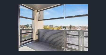 Move in Ready in a Prime City Fringe Location - Photo 5