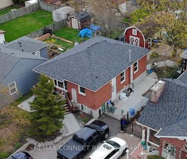 13 Ontario Street – Ajax, Ontario - Photo 3