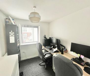 Explorer Court, Plymouth - Photo 4