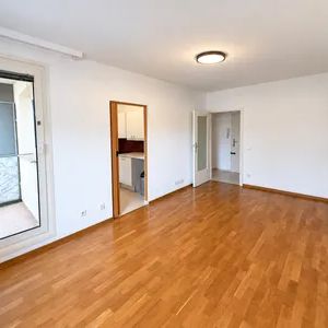 Helle 1-Zimmer-Wohnung mit Loggia & separater Küche - provisionsfrei - Foto 2