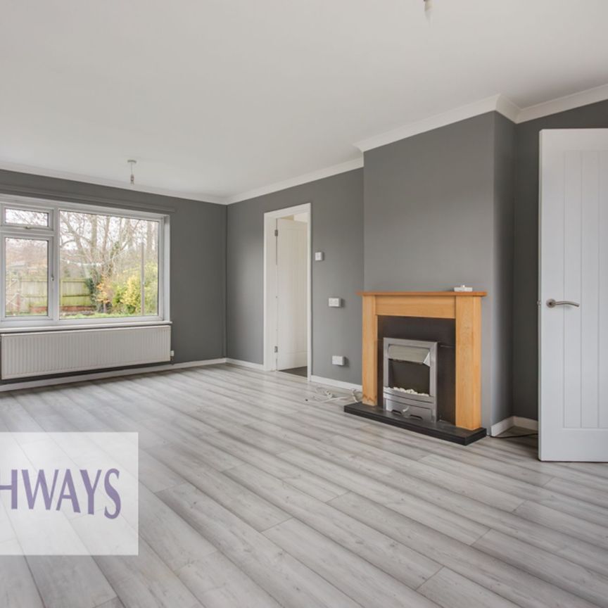 3 bed terraced house to rent in Caernarvon Crescent, Cwmbran, NP44 - Photo 1