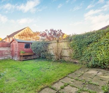 Waltham Gardens, Banbury - Photo 3