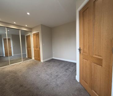 2 bedroom detached bungalow to rent - Photo 3