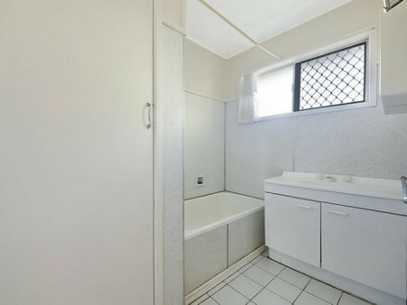 20 Kumbari Street, Bray Park QLD, Belconnen - Photo 4