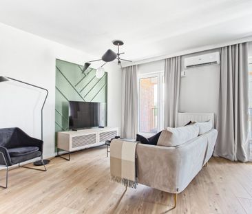 Super mieszkanie z garażem blisko metra na Pradze - Фото 1