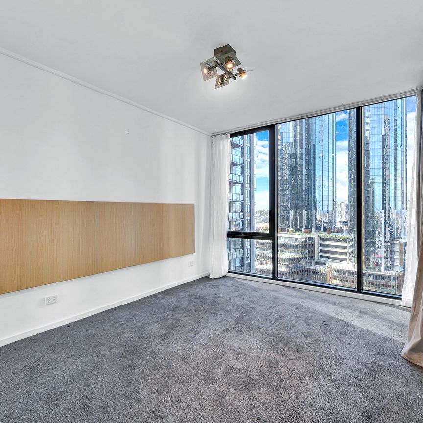 Stunning Southbank apartment with great views - Photo 1