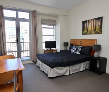 THE AUCKLANDER - GREAT PRIVATE BIG STUDIO APARTMENT - Photo 5