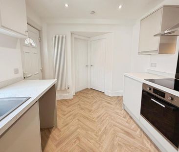 3 bedroom terraced house to rent - Photo 3