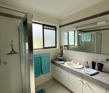 Broadbeach Waters - Photo 6