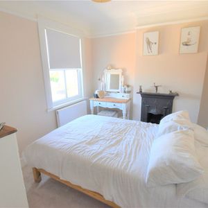 1 bedroom terraced to rent Sheering Mill Lane, Sawbridgeworth, CM21 - Photo 2