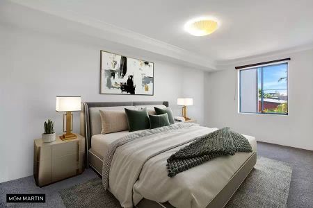 MGM MARTIN - TWO BEDROOM APARTMENT - Photo 2