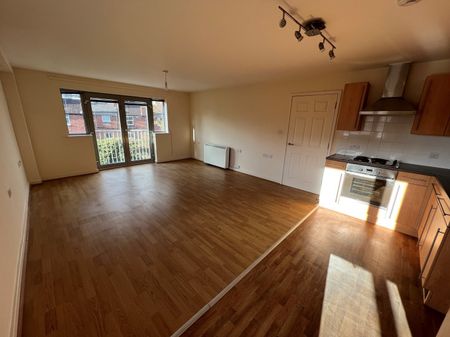 Fremington Court, Coventry, CV1 - Photo 2