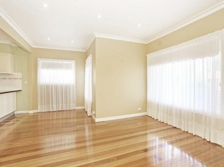 Corner Block Gem in a Prime Altona Location - Photo 4