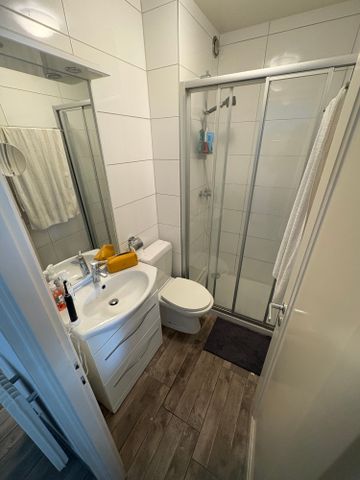 1.5 Zimmer, 1. Stock - Photo 3