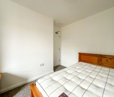 Sherbourne Court - Photo 6