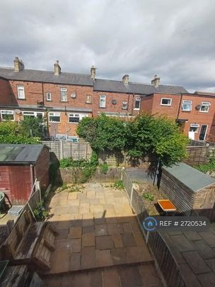 2 bedroom terraced house to rent - Photo 1