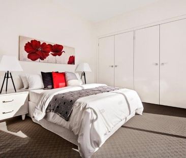 52 Anderson Street, Newport VIC 3015 - Photo 4