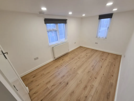 Capworth Street - Photo 3