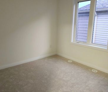 For Lease - 80 Norwich Crescent, Haldimand, Ontario - Photo 4