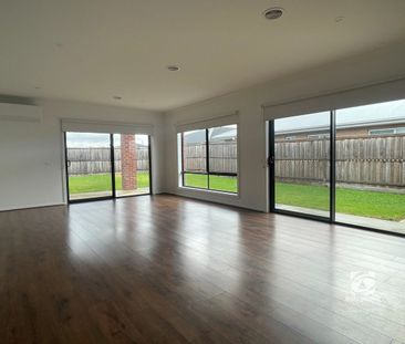 COMFORT, SPACE & CONVENIENCE - Photo 1