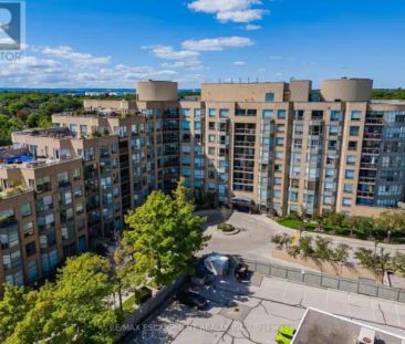 805 - 2511 LAKESHORE ROAD W | 805 - 2511 LAKESHORE ROAD W, Oakville - Photo 1