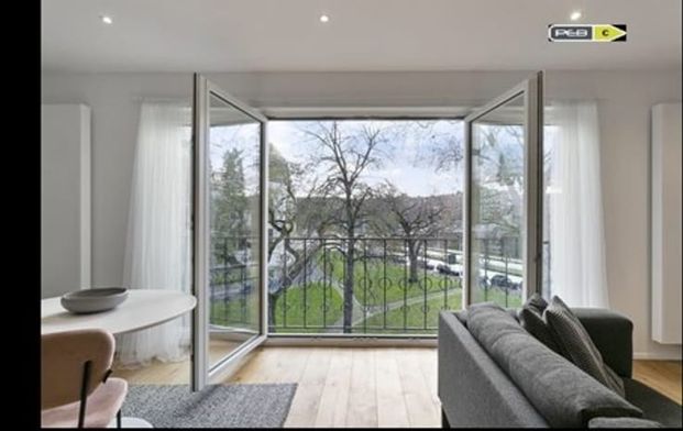 Appartement te huur - Photo 1