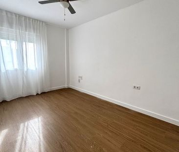 Piso de alquiler en Rodrigo Alemán, 6, Los Pinos - El Pilar - Photo 5