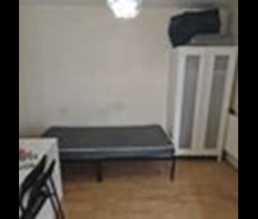 Room in a Shared Flat, Halyard House, E14 - Photo 2