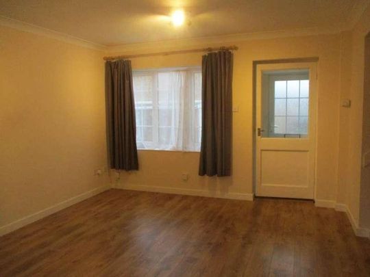 Larchmore Close, Greenmeadow, SN25 - Photo 1