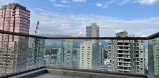 Landmark on Robson (Downtown) Brand New 2Bd/2Bth+Den - Photo 2