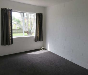 Upstairs flat in quiet block of eight. - Photo 3