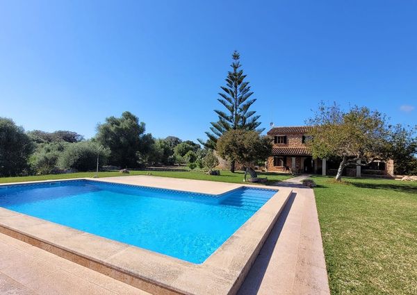 1188 Passeig Federico García Lorca, Manacor, Balearic Islands 07680