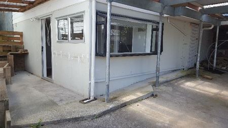 Property Management1 Glenbervie Cres, Massey - Flats for Rent - Photo 5