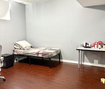 For Lease - 11 Alamosa Court, Brampton, Ontario - Photo 4