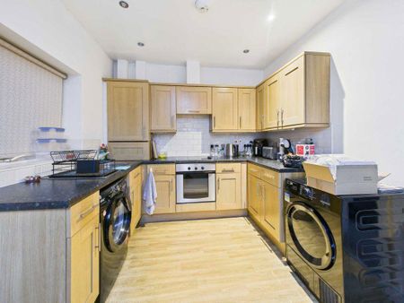 2 bedroom terraced house to rent - Photo 5