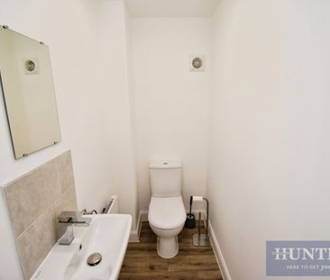3 bedroom House To Let Total Size: 829 SQ FT - Photo 6